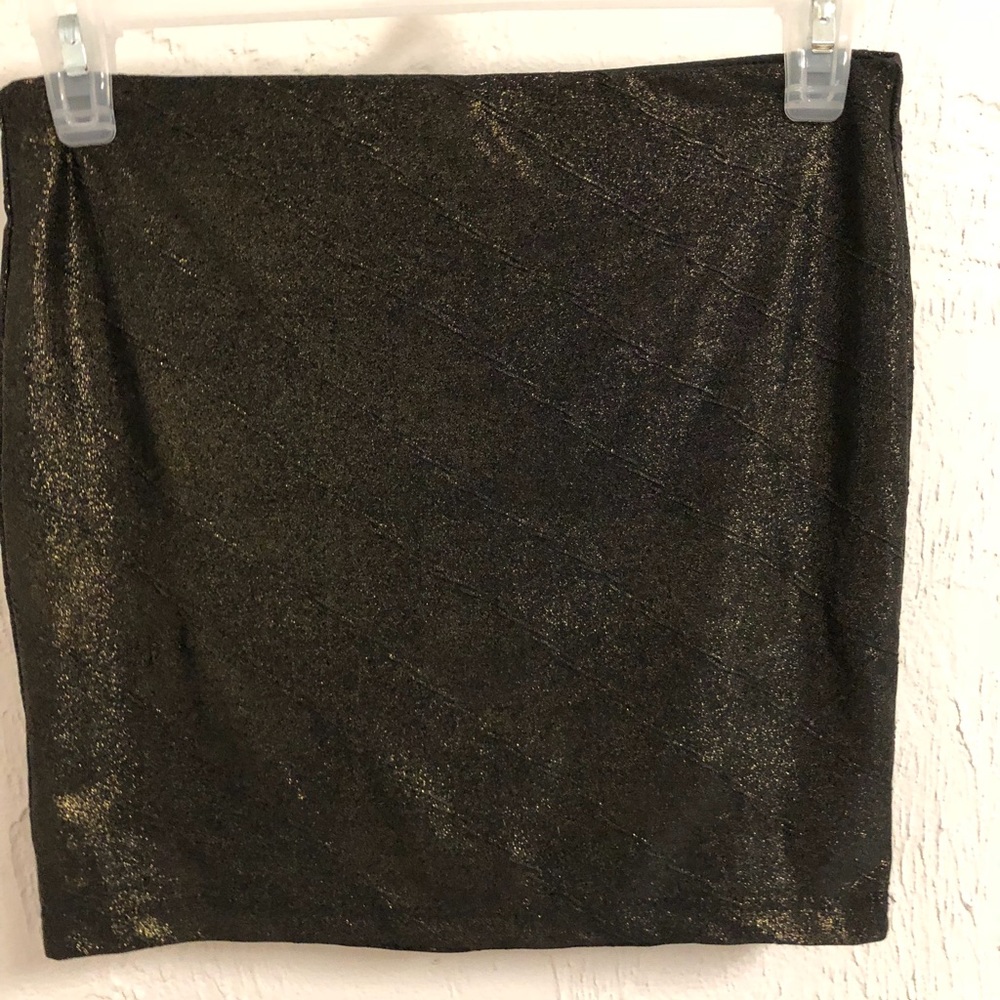 Shimmery gold and black mini skirt